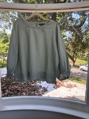 Matty M Sage Green Balloon Sleeve Linen Top-Size Large